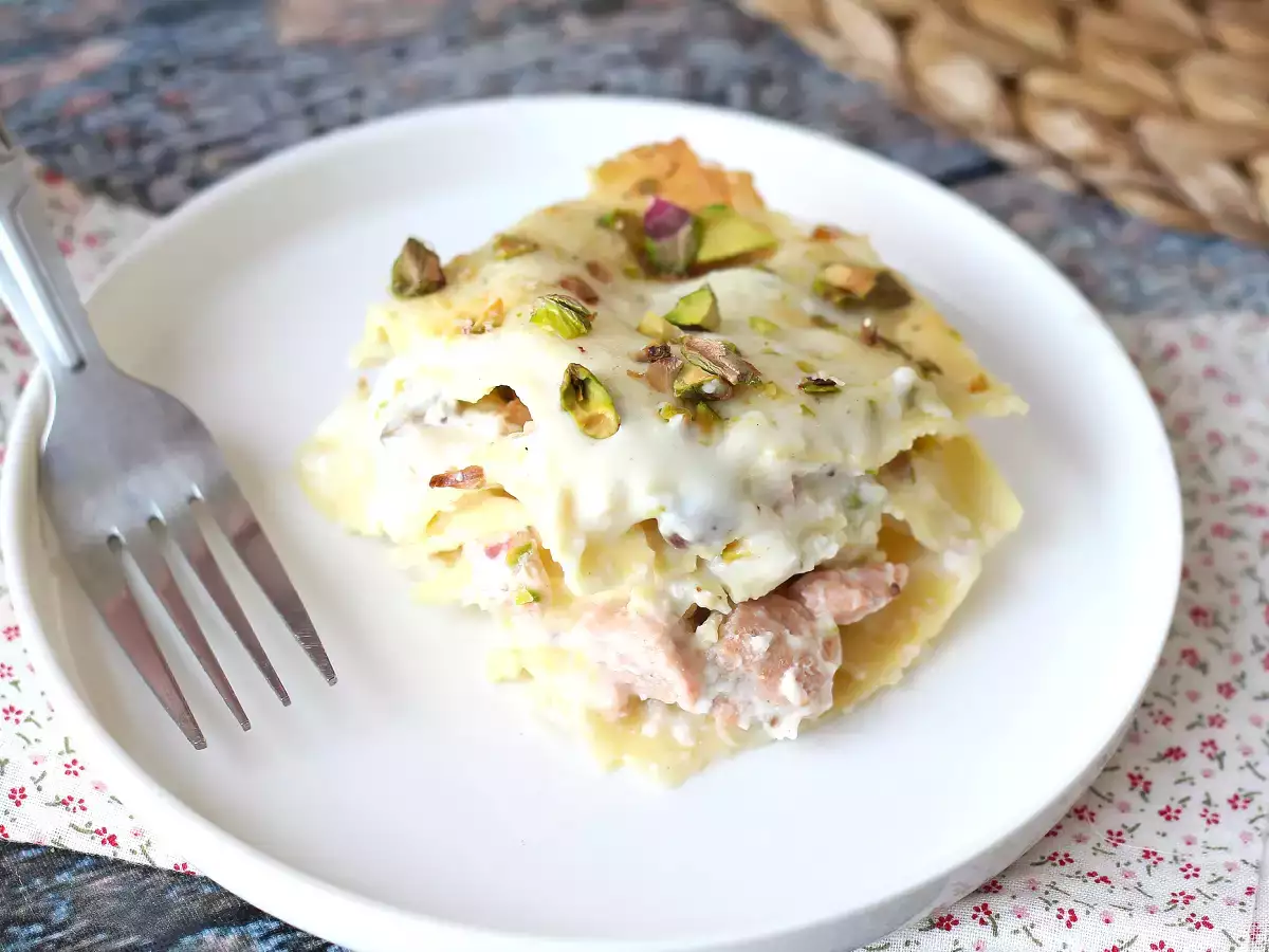 Lasagne al salmone con burrata e pistacchi cremose e croccanti - foto 5