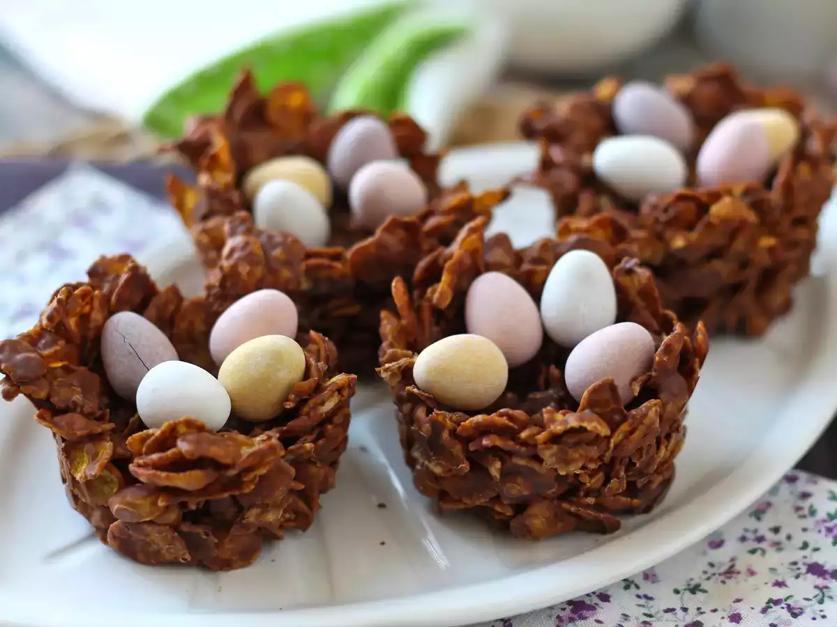 Nidi di Pasqua al cioccolato con cornflakes croccanti - foto 2