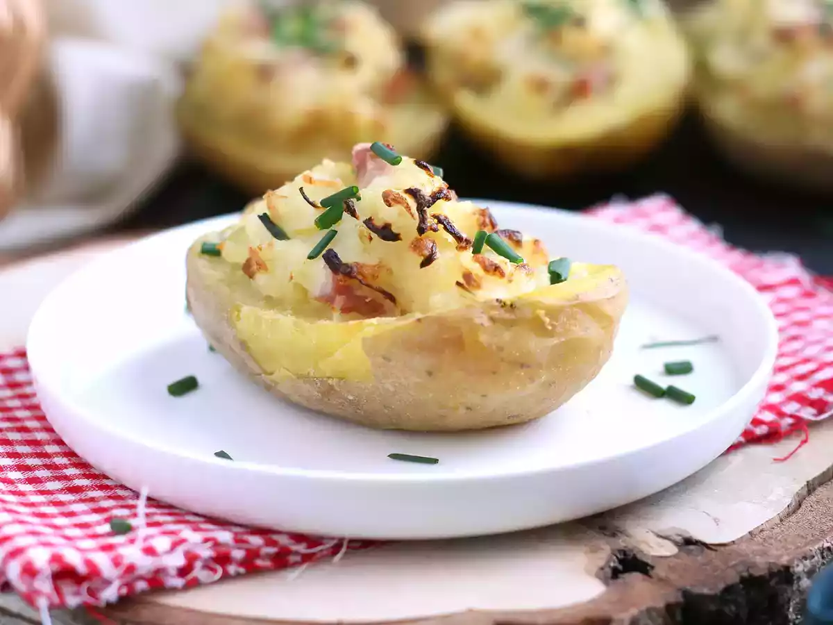 Patate ripiene al forno con pancetta e formaggio - foto 3