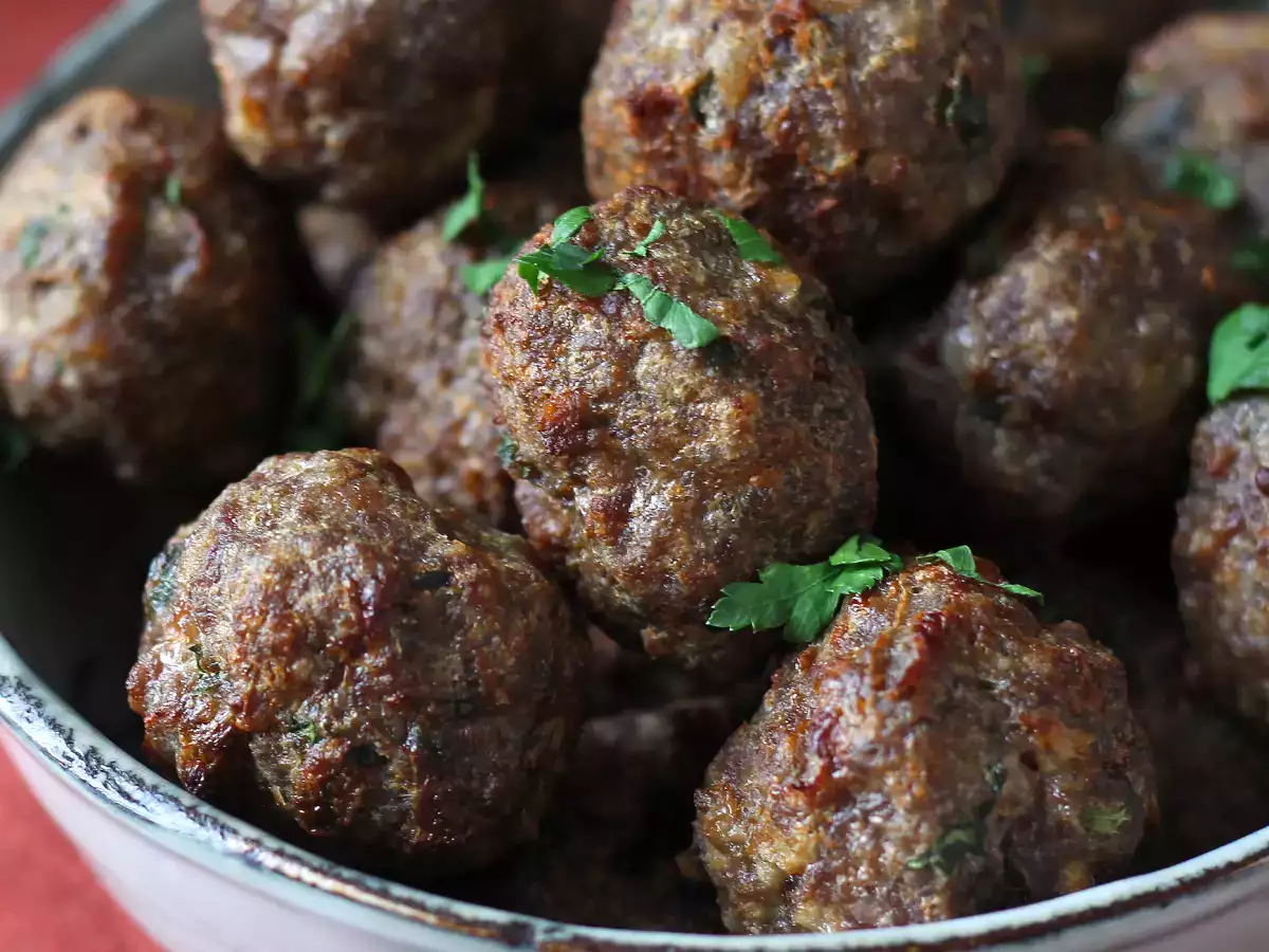 Polpette in friggitrice ad aria morbidissime: ricetta facile e veloce con carne di manzo - foto 3