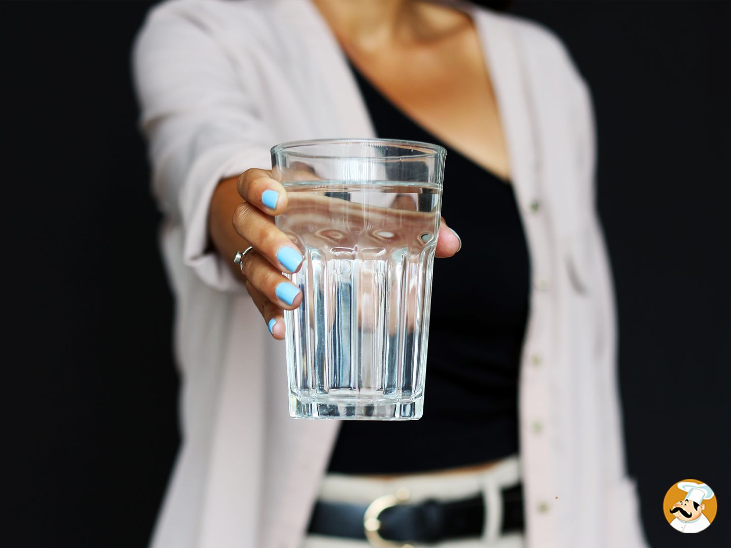 Acqua calda o fredda: cos'è meglio per la salute?