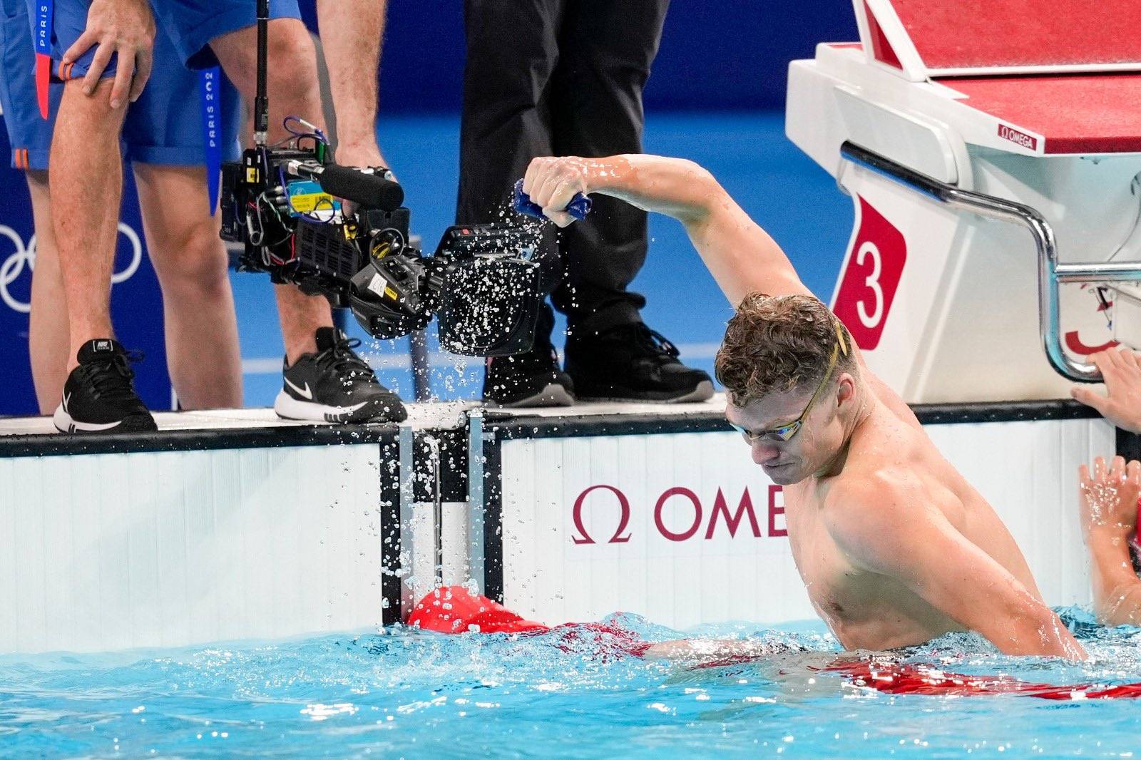 Léon Marchand: il ritmo impressionante di un campione che consuma 10.000 calorie al giorno!