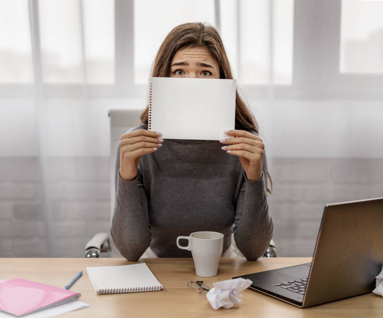 Come evitare l'imbarazzo dello stomaco che brontola al lavoro?