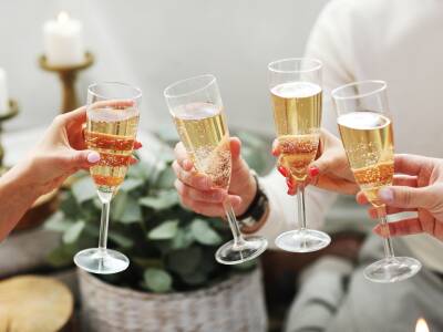 Quale bollicina scegliere ? Scoprite come decifrare le etichette e scegliere la bevanda perfetta per i vostri momenti di festa!