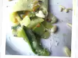 Ricetta Pennoni ripieni di fiori di zucca, crescenza, zucchini, pinoli e basilico