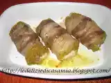 Ricetta Fagottini di pancetta di maiale ripiena con lonza guarnita ai pistacchi