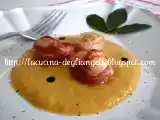 Ricetta Capesante affumicate su crema di zucca con il suo corallo