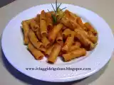 Ricetta Tortiglioni con sugo cremoso al rosmarino: il primo piatto per tutti i giorni!
