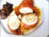 Ricetta Involtini di tacchino con granella di pistacchio, pinoli e camicia di pancetta, al moscato