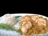 Ricetta Nodi di pollo allo spumante con cipolla e riso pilaf