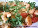 Ricetta Tagliatelle con gamberi, pomodorini e rucola