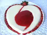 Ricetta Panna cotta alla vaniglia con cuore di fragola