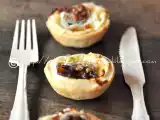 Ricetta Tartellette con miele brie e noci