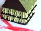 Ricetta Millefoglie di cioccolato con mousse al tè verde e salsa di ribes