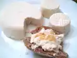 Ricetta Caciottine casalinghe col latte scaduto e involtini di bresaola