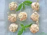 Ricetta Palline di formaggi misti con granella di nocciole