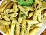 Ricetta Mezzepenne con pesto superveloce di zucchine