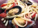 Ricetta Bavette con cozze e pomodorini