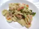 Ricetta Orecchiette in salsa di salmone e zucchine