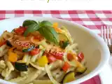 Ricetta Pasta al pesto siciliano e verdure saltate