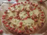 Ricetta Focaccia con pomodorini, scamorza e origano