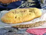 Ricetta Focaccia farcita con cipolla e pancetta