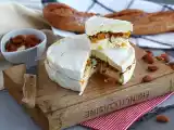 Ricetta Brie farcito con mandorle e albicocche secche: antipasto veloce