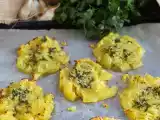 Ricetta Patate schiacciate, un contorno semplice e gustoso