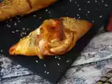 Ricetta Rustici prosciutto e formaggio: cornetti salati veloci con pasta per pizza