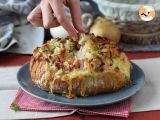 Pane ripieno con formaggio e pancetta