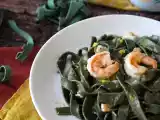Ricetta Pasta alla spirulina con gamberi e limone: un primo piatto ricco di nutrienti e dal gusto unico