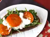 Ricetta Bruschetta estiva con albicocche arrostite, rucola e burrata