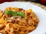 Ricetta Tagliatelle al ragù: il piatto della domenica che piace a tutti