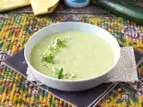 Ricetta Crema di zucchine con mela verde e yogurt: ricetta veloce e raffinata