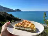 Ricetta Torta rustica di phyllo con ricotta, spinaci e verdure mediterranee