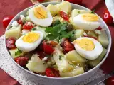 Ricetta Insalata di patate con feta, uova e pomodorini