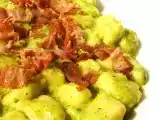 Ricetta Gnocchi con pesto di aglio orsino e speck
