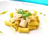 Ricetta Maccheroncini con pesto e pesce san pietro
