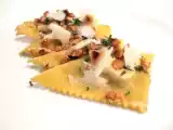 Ricetta Ravioli ai porcini con olio alle nocciole e timo