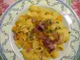 Ricetta Pasta al sugo di zucca e speck aromatizzato all'erba cipollina
