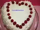Ricetta Cuore di pan di spagna con crema chantilly