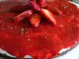 Ricetta Cheesecake con salsa alle fragole e pistacchi...