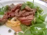 Ricetta Revival anni '90: tagliata con scamorza e rucola