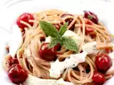 Ricetta Una pasta per un ballo a 9:spaghetti con ciliege e burrata