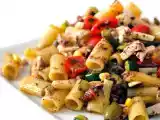 Ricetta Pasta fredda con paté di olive, tonno e pomodorini