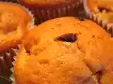 Ricetta Muffin al cioccolato e pesche sciroppate