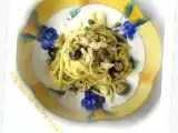 Ricetta Linguine tonno, capperi, olive con scaglie di pecorino romano d.o.p.