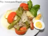 Ricetta Insalata estiva di patate, fagiolini e cipolle fritte