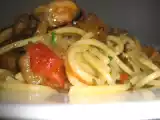 Ricetta Spaghetti con melanzane cubettate, cozze di taranto e pomodorino