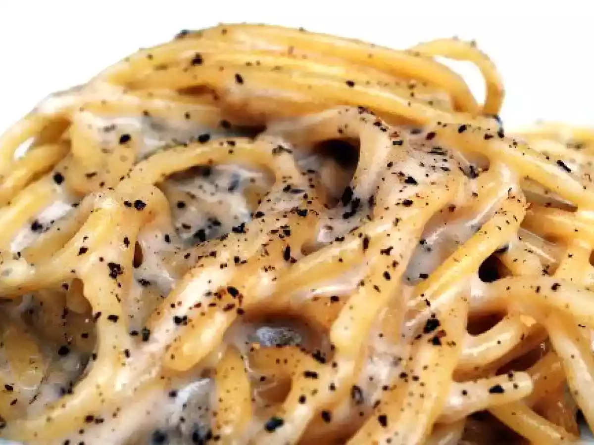 Ricetta Spaghetti cacio e pepe